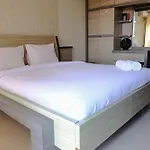 Homey Studio Room At 6Th Floor Beverly Dago Apartment By Travelio
